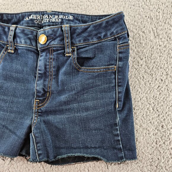 American‎ Eagle Shorts Womens 6 Denim Super Stretch Jegging Cut Off Distressed - Picture 4 of 15